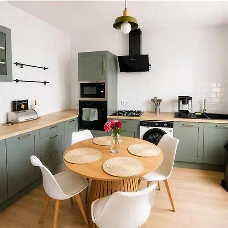 Bright & Comfortable Retreat 20 Min From Paris *